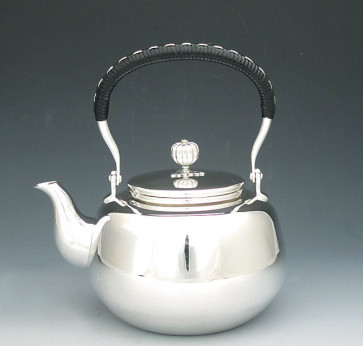 yw3　純銀製 湯沸（大）みがき 純銀保証 銀瓶 約1.2L【日本製・証明書付き】