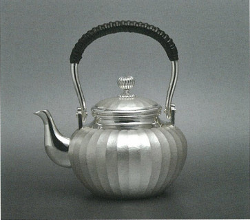 obg-n121 , 大淵光則 純銀 急須 3.5寸 立筋 つる付き シルバーティーポット【日本製・証明書付き】