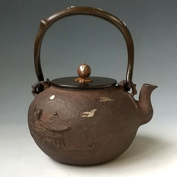 hn2734　日本梅泉写 銀月家屋蘭蟹鉄瓶 般若勘渓作 約1.5L【日本製・証明書付き】【海外対応可】
