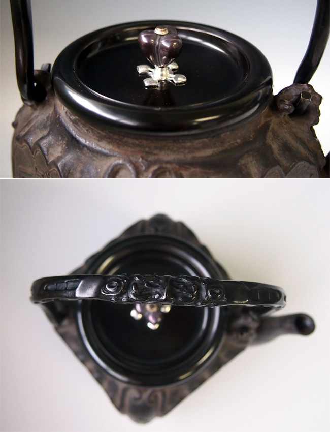 tb221, 大国写 四方鉄瓶 摘み・座：銀彩 鬼面形弦 鉄壺 約1.4L