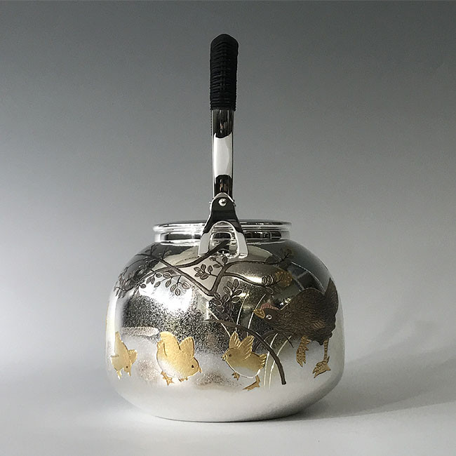 丹金　鉄砲口銀瓶　266g/幅、高さ約14㎝　東Y7-0708⭐︎2Fチヒニウ 丹金 鉄砲口銀瓶 266g/幅、高さ約14㎝ 東Y7-0708