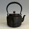 hn967sa　般若勘渓作 七賢人文亀甲砂鉄鉄瓶 約0.8L  【日本製・証明書付き】【海外対応可】