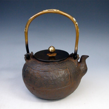 No.hn2731, Rihonbaisen iron kettle（teakettle) replica，body designs Chinese poem and chrysanthemum, Made by Hannya, nearly 2.0L