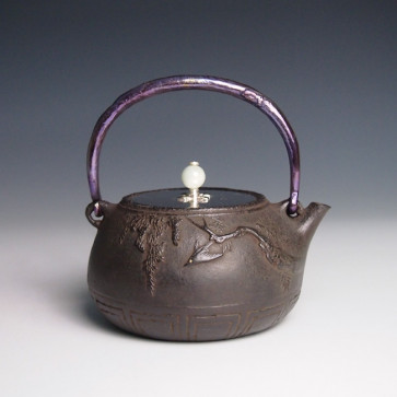 No.tb20a, Ookuni iron kettle (teakettle) replica, design is wisteria flower with flying birds, silver knob attachment , Made in Japan, nearly 0.6L