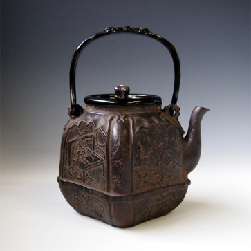 No.tb221, Ookuni replica iron kettle, design is square shape, about 1.4L