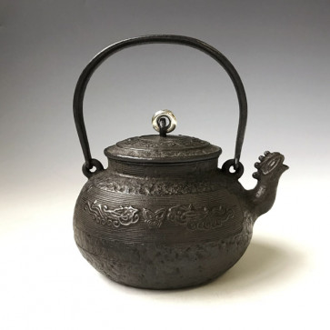 No.tb232, Amemiyakinjyudo replica,Taotie pattern, about 0.9L, iron kettle