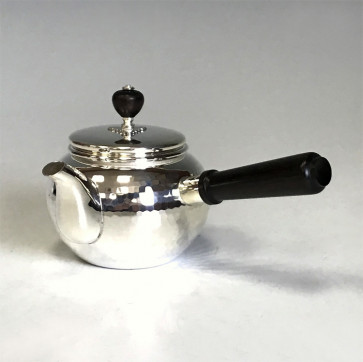 No.yk9, Silver teapot with ebony handle and knob, design is beaten surface (small), about 0.1L
