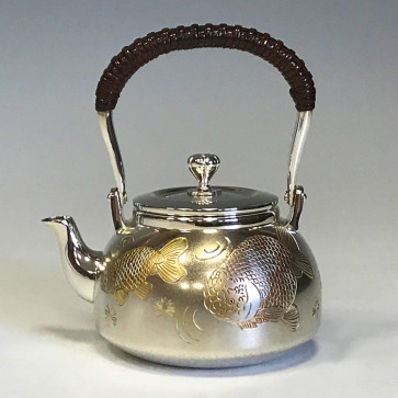 No.obg-n518, silver teapot, engrave golden fish pattern with top handle style, about 0.2L，Mitsunori Oobuchi, pure silver teapot