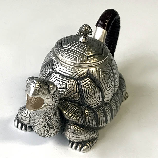 eshikoto 鮎　③ No.obg-n503, silver teapot, turtle shape, Mitsunori Oobuchi