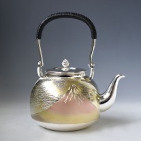 No.obg-n146, silver teakettle, the famous Fuji painting by Hokusai Katsushika, Mitsunori Oobuchi,  pure silver tea kettle