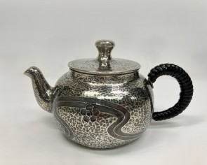 No.obg-n723, silver teapot with clear stream, spout and body made by one silver plate, approximately 0.2L, silver teapot, Mitsunori Oobuchi