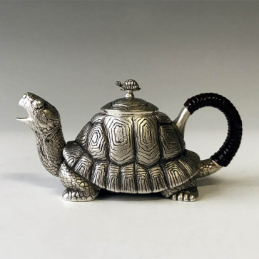 obg-n503, 大渊光则 吉祥长寿龟 纯银泡茶壶  带擦银布 小木箱 纯银 银壶