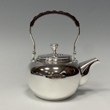 tk1, 纯银 银壶 直立提手 泡茶壶 亮面 约 0.3L, 银壶