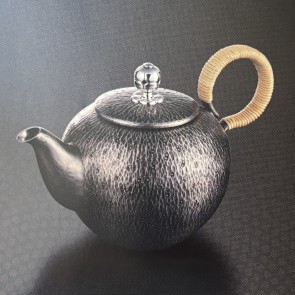 ukta3, 松荣堂 石高和弘作 纯银银壶 圆形 花瓣岩石纹 约0.3L  纯银保证 银壶