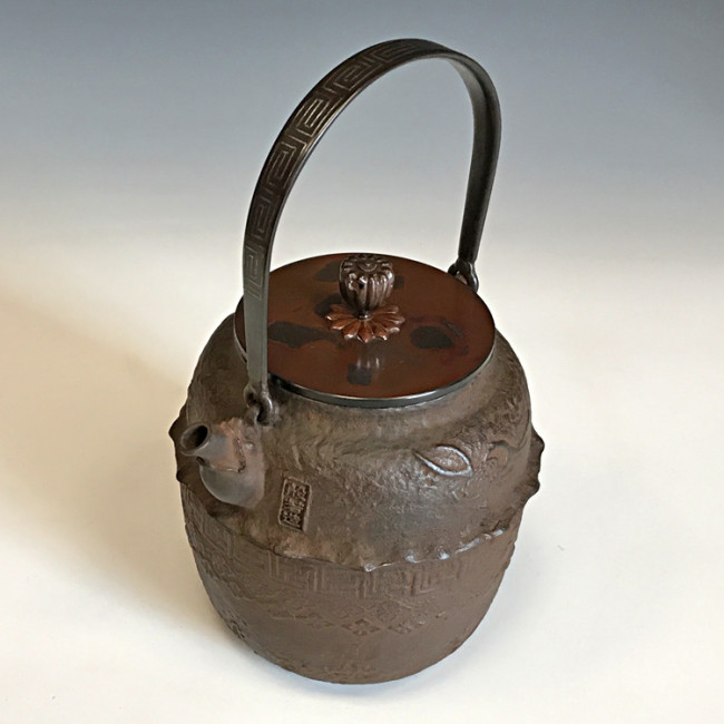 波地紋砂鉄鉄瓶　般若保 hn2997sa, 般若保作 波地紋砂鉄鉄瓶 約1.6L