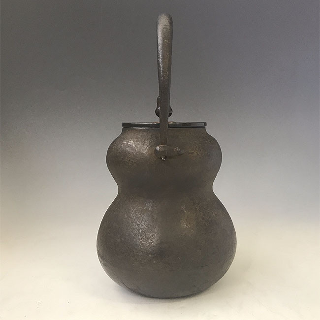 hn972, 般若勘溪作葫蘆形鐵壺銅蓋約1.3L, 鐵壺