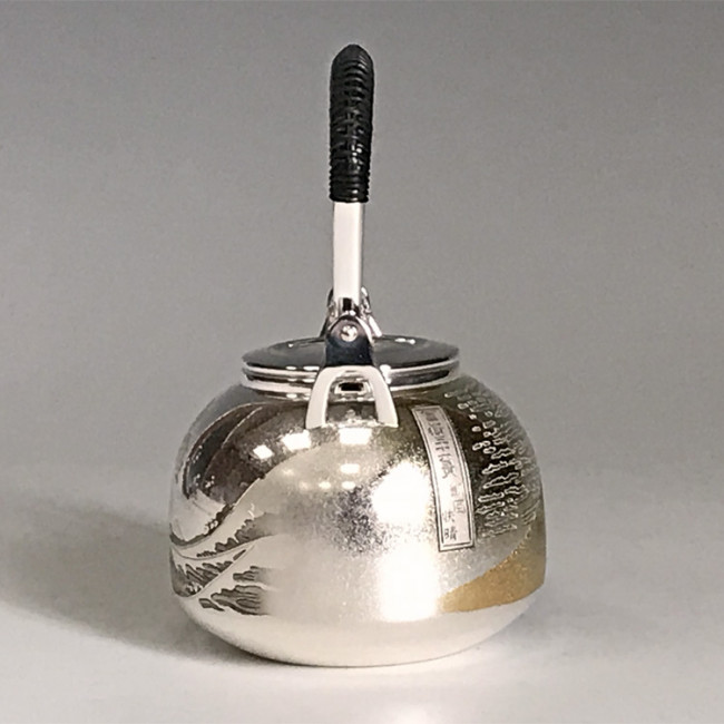 希少 精錫製 富士山三保松原文 茶壺 精錫 壺 銀色 銀 富士山 希少