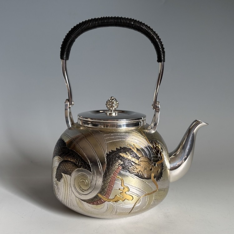 obg-n501, 大淵光則龍雕刻純銀燒水壺約1.1L 純銀銀壺