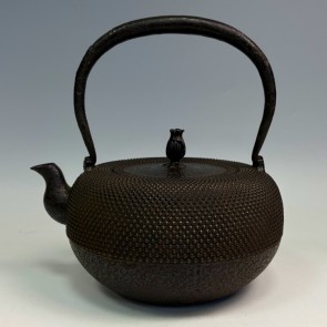 htb225, 人間國寶 鈴木盛久作 霰紋 帶原裝箱 約1.5L, 老壺